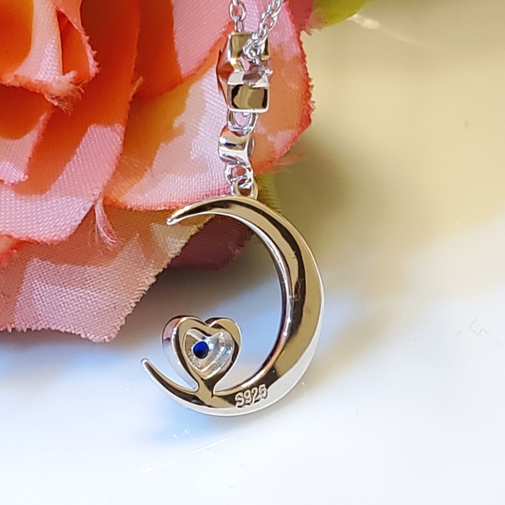 D21 NEW S925 Crescent Moon Heart Necklace - Picture 3 of 5